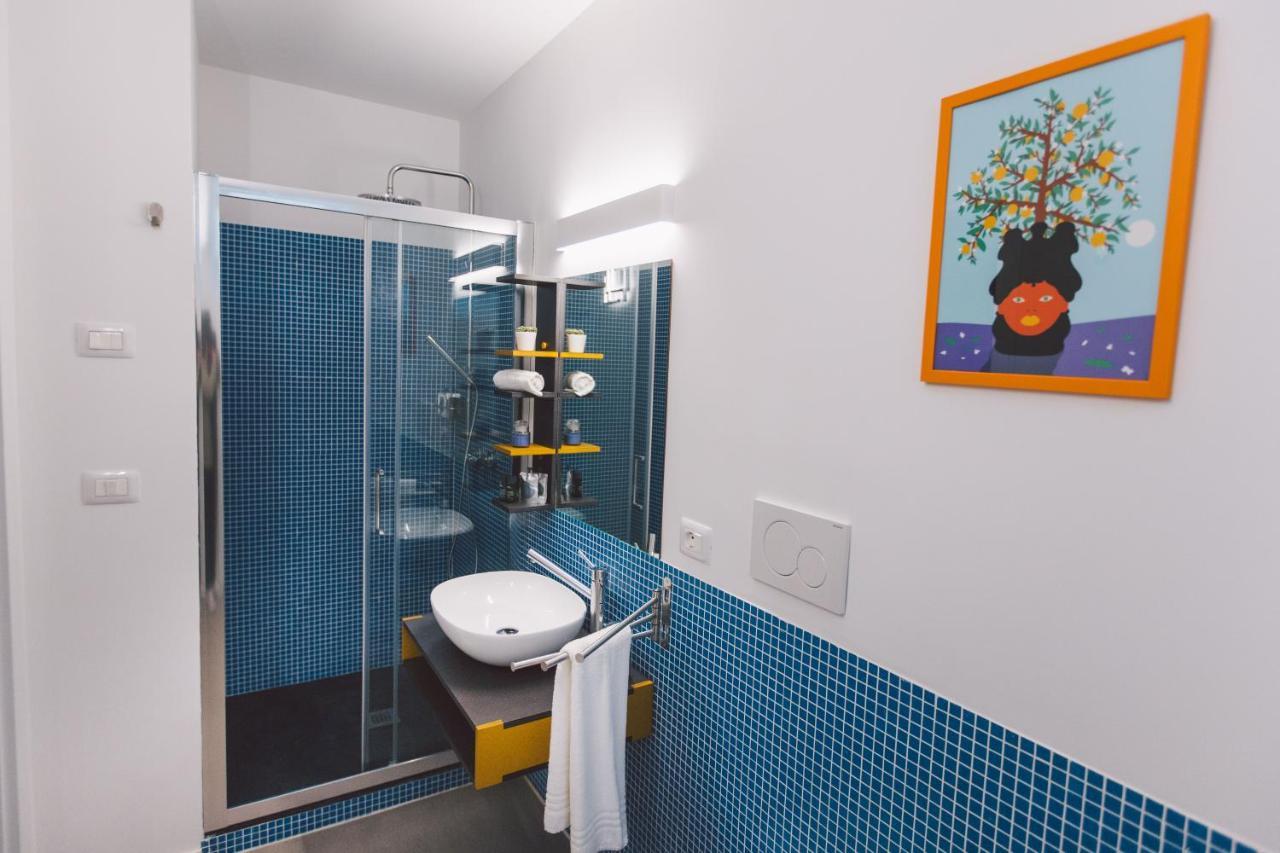 Double Bedroom Across Ortigia Apartment
